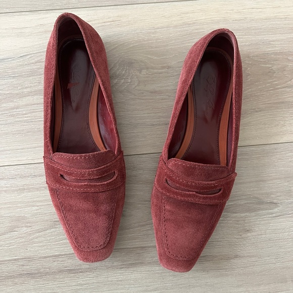 LORO PIANA burgundy suede loafers / size 40 EU 9 US
